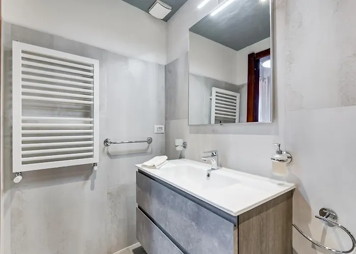 Bbl - Trevi 2bdr Appartement Rome